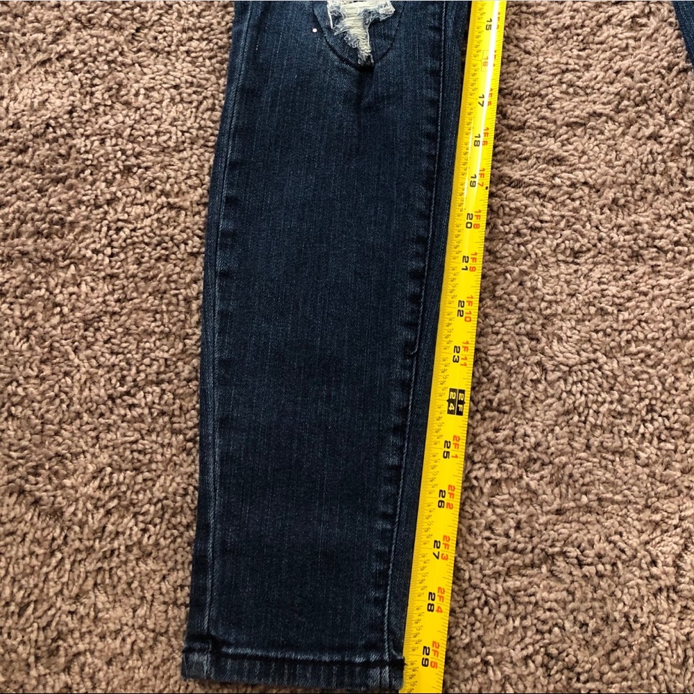 Distressed Jeans - Picture 3 of 4